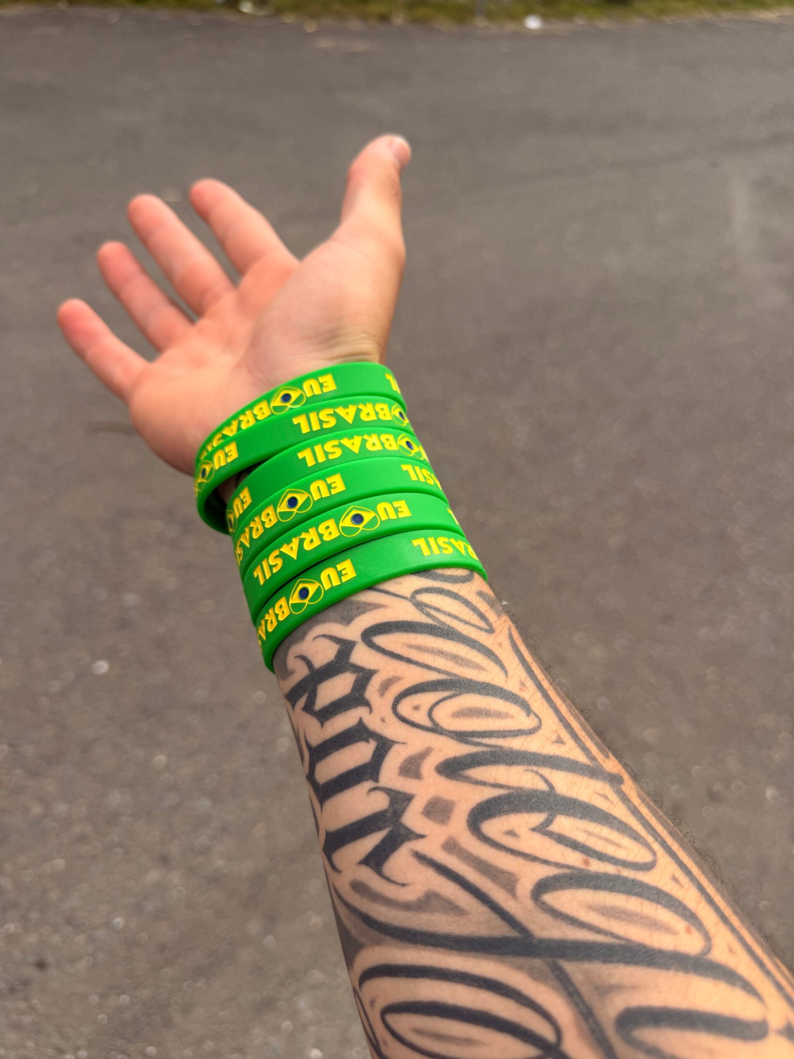 Manilla ER Negra — Vista 2